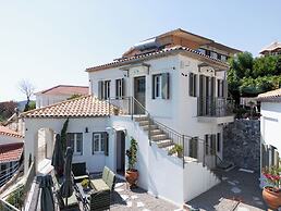 Tepeleni Suites