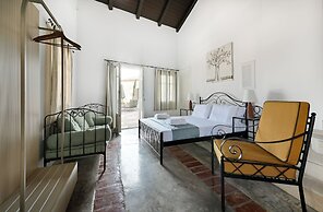 Tepeleni Suites