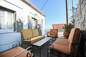Tepeleni Suites