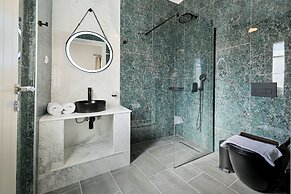Tepeleni Suites