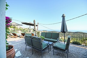 Tepeleni Suites