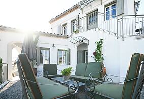 Tepeleni Suites