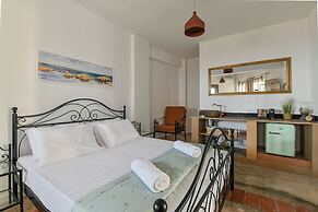 Tepeleni Suites