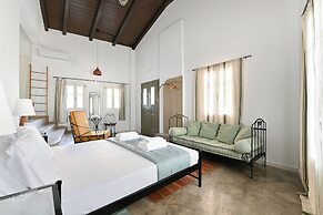 Tepeleni Suites