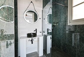 Tepeleni Suites