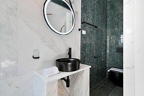 Tepeleni Suites