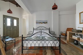 Tepeleni Suites
