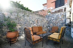 Tepeleni Suites