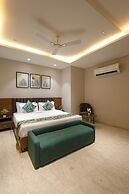 Saltstayz Premier Naraina Central Delhi