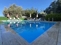 Gold Monami Otel