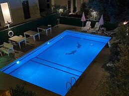 Gold Monami Otel