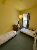 Cluny Hill Hotel