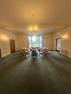Cluny Hill Hotel