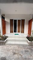Ajik Guest House