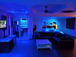 75 sqm Studio Type Jacuzzi Apartment 101a