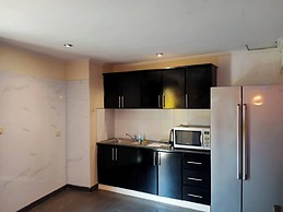 75 sqm Studio Type Jacuzzi Apartment 101a