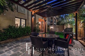 LUX The Burj Khalifa View Garden Suite