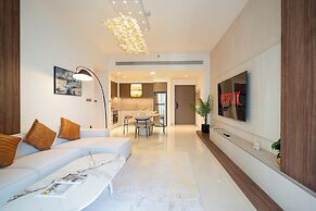 KeyRock - Palm View Apt with Pool