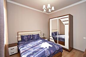 Apartment on Glendale Hills