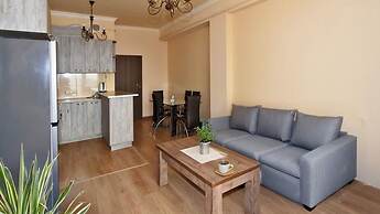 Apartment on Glendale Hills