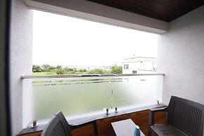Azura Vista by Alt Acco