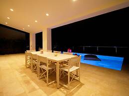 Villa 16 Dh rmi 8BR With Private Pool