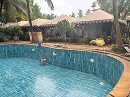 Goya Gate Beach Resort