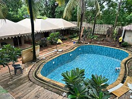 Goya Gate Beach Resort