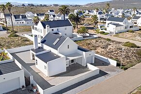 Lampiesbaai Beach House