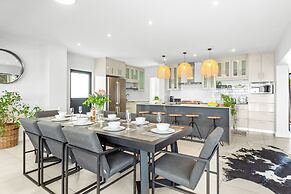 Shelley Point Beach Villa