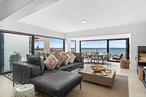 Shelley Point Beach Villa