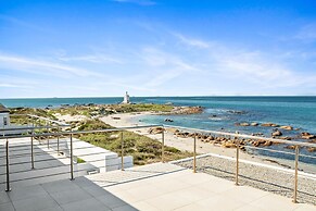 Shelley Point Beach Villa
