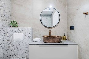 Villa Elegant Stone
