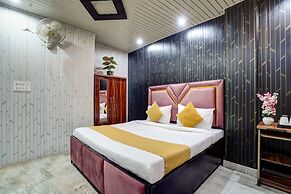 Hotel Anvit Residency - By The Arrow