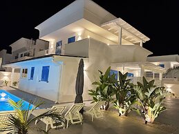ONDA BIANCA LUXURY APARTMENTS