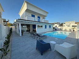 ONDA BIANCA LUXURY APARTMENTS