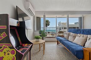 Coastal Charm Panoramic Scenes Direct Shorelin