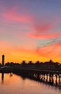 Flamingo Villa Beach Pool Luxury Solar Back Up