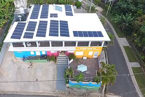 Rainforesthouse4-bl in Ceiba