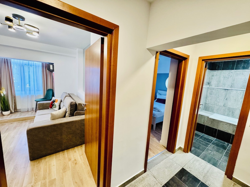 Metropole Apartments Prime Suites