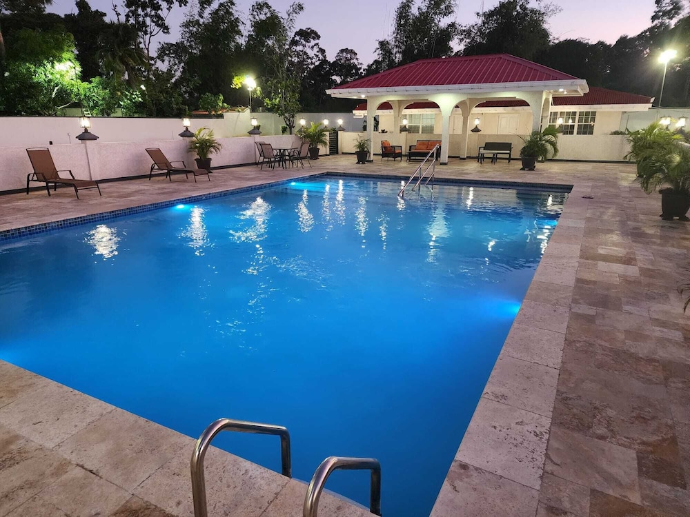 Ideal Executive Suites