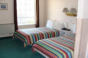 LEISURE INN