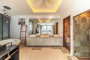 3BR Retreat Sea View V210
