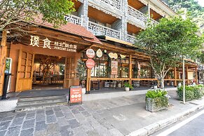 YangShuo Percent Hotel