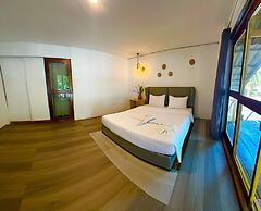 Koh Rong Beach Hostel and Bungalow