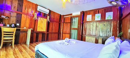 Koh Rong Beach Hostel and Bungalow