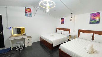 Koh Rong Beach Hostel and Bungalow