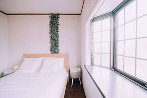5BDR 1.5BA Osaka Castle House