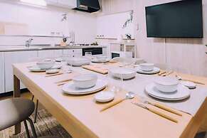 5BDR 1.5BA Osaka Castle House