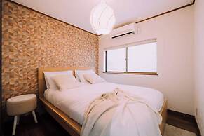 5BDR 1.5BA Osaka Castle House